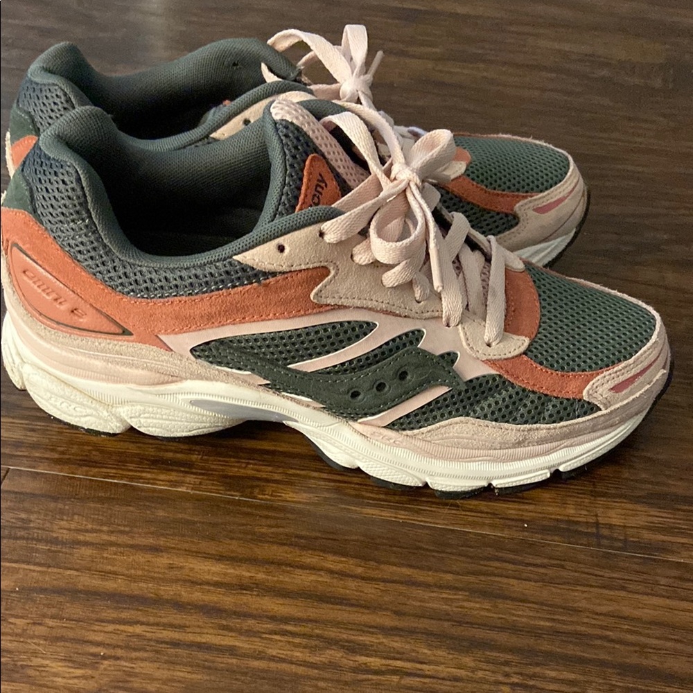 Saucony Women's Running Shoes - Green and Pink